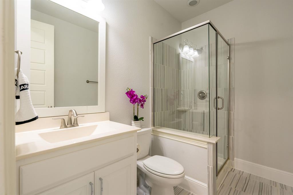 4601 Whitestone Drive Allen, TX 75002 - Photo 28 of 40 Hall bathroom