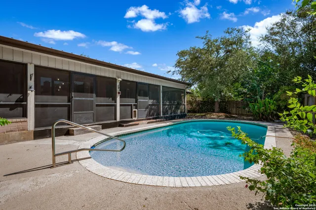 $384,000 | 6314 Cypress Creek, Windcrest, TX 78239