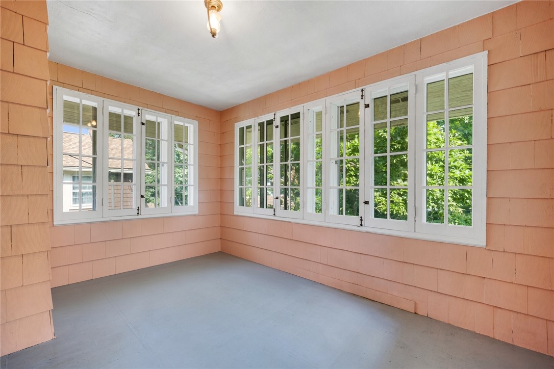 156 Windemere Road Rochester, NY 14610 - Photo 38 of 50 Gallery Image 38