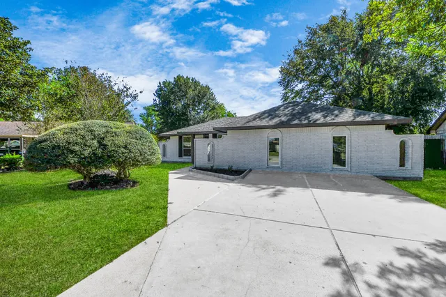 $254,999 | 8706 Meadowview Drive, Houston, TX 77037