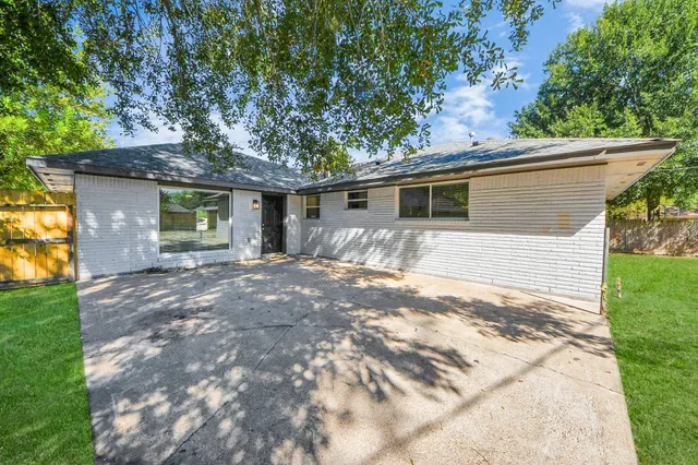 $254,999 | 8706 Meadowview Drive, Houston, TX 77037