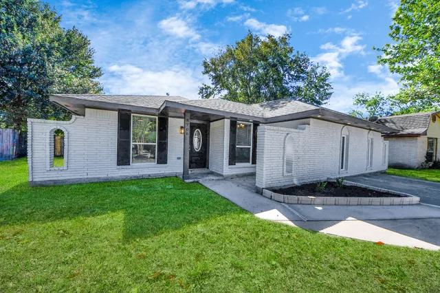$254,999 | 8706 Meadowview Drive, Houston, TX 77037