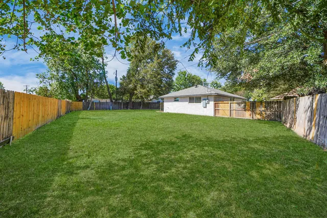 $254,999 | 8706 Meadowview Drive, Houston, TX 77037