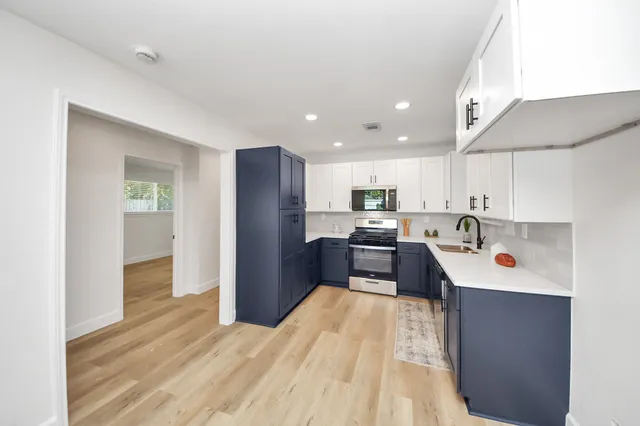 $254,999 | 8706 Meadowview Drive, Houston, TX 77037