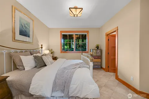 $1,150,000 | 8789 Wood Duck Way, Blaine, WA 98230
