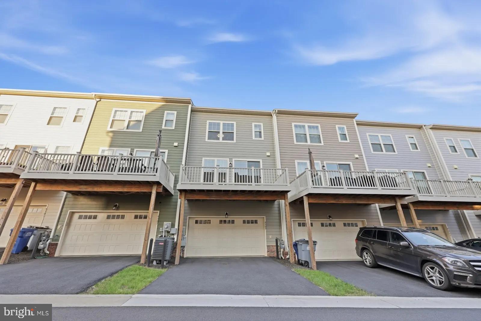 9309 Barnes Loop Manassas, VA 20110 - Photo 28 of 32