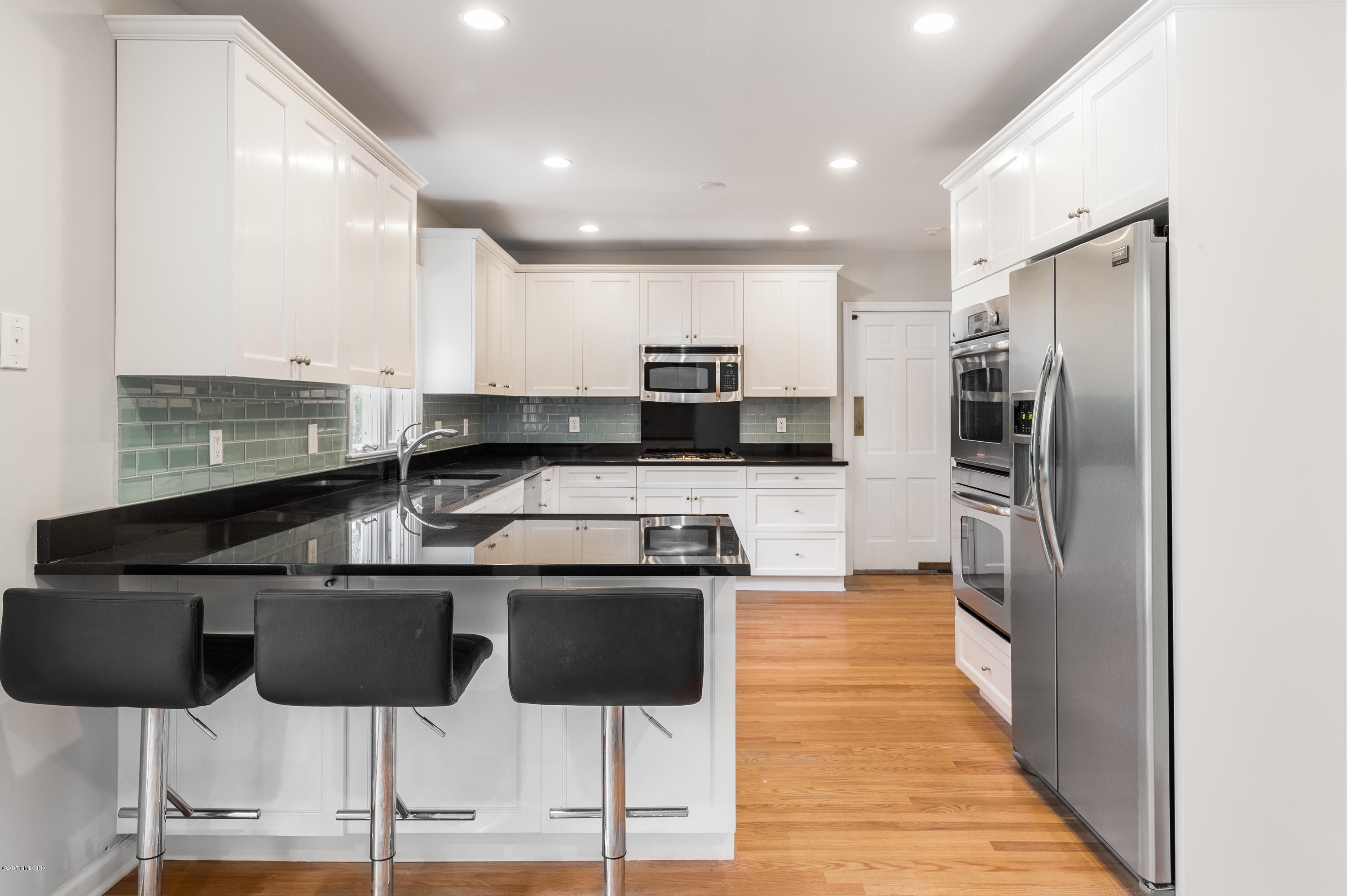 109 Dingletown Road Greenwich, CT 06830 - Photo 5 of 27 Kitchen from eat in area