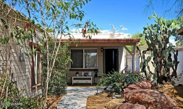 $395,000 | 1302 North Dodge Boulevard, Tucson, AZ 85716