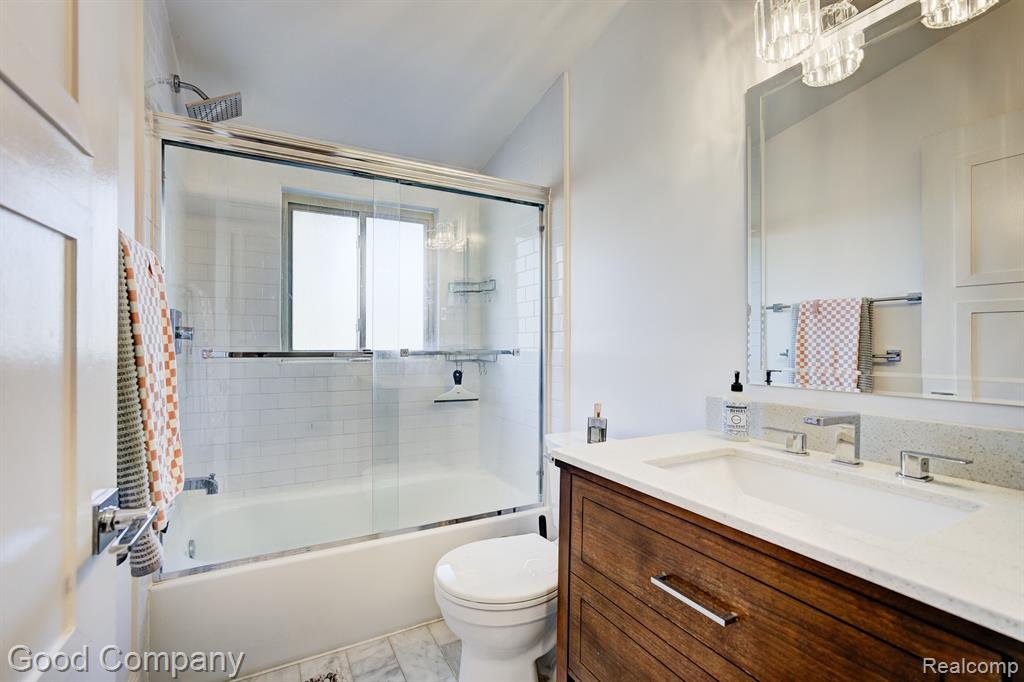946 North Adams Road, Unit 7 Birmingham, MI 48009 - Photo 17 of 24