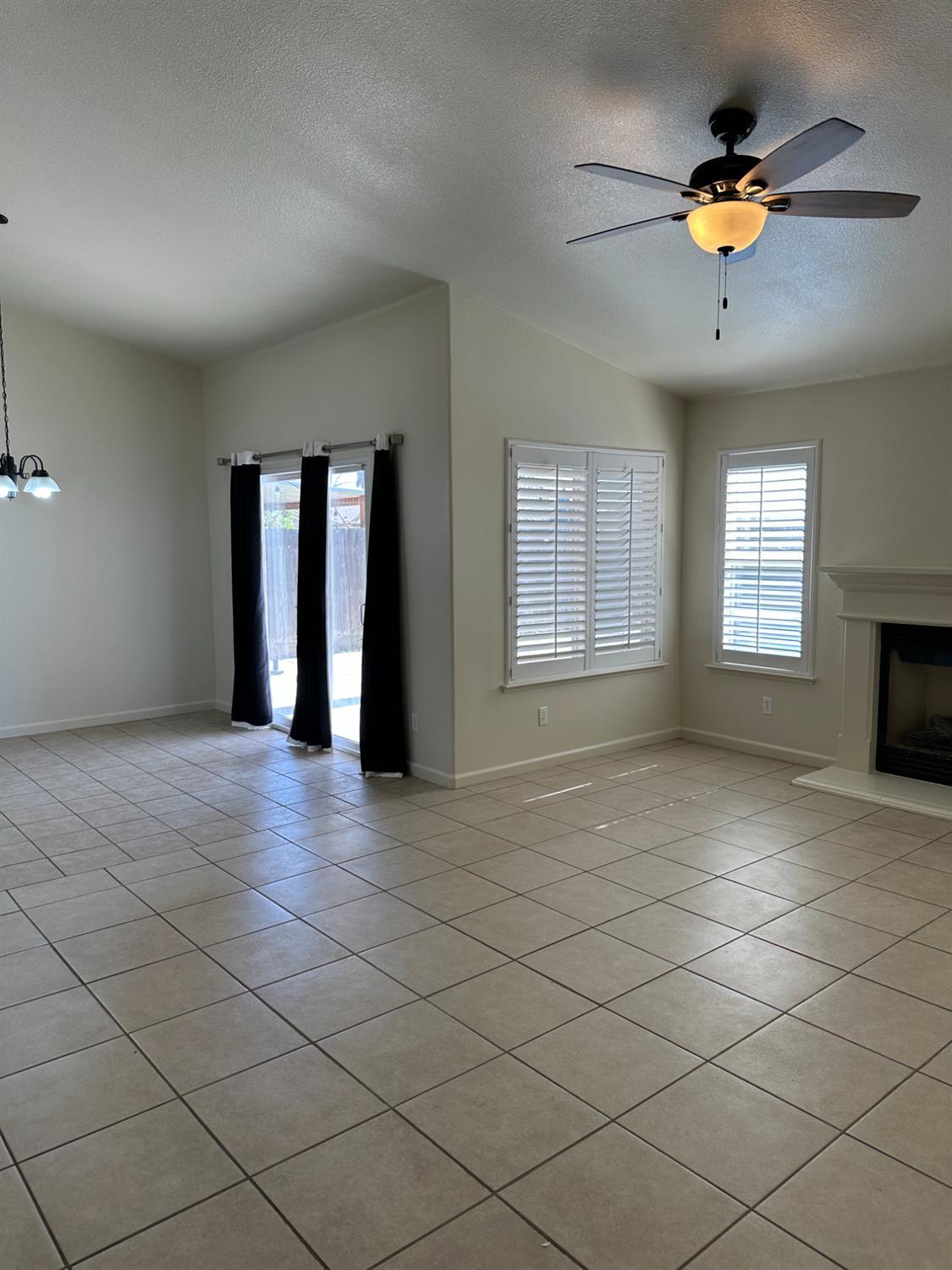 220 South Double Tree Way Madera, CA 93637 - Photo 11 of 69