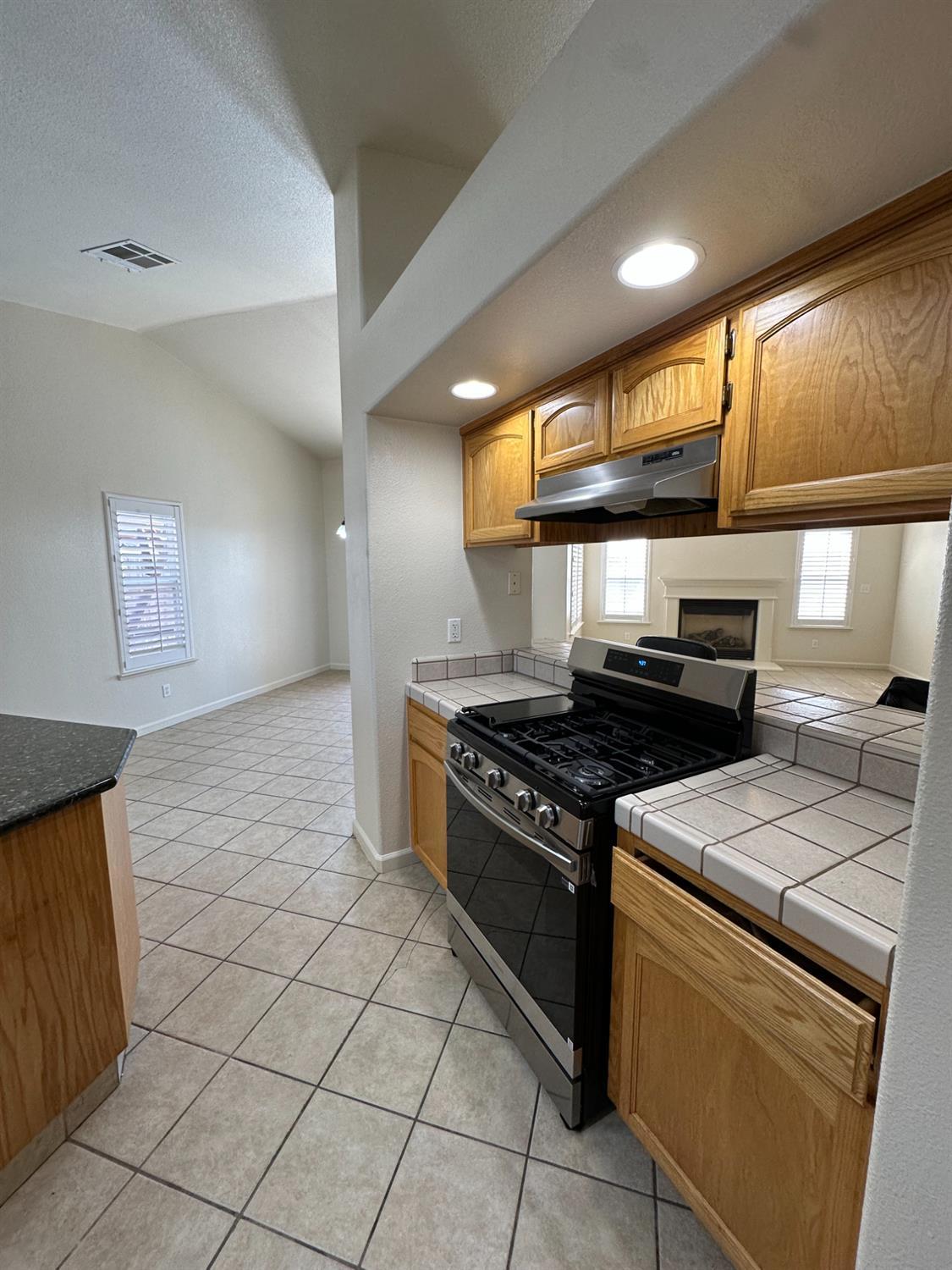 220 South Double Tree Way Madera, CA 93637 - Photo 17 of 69