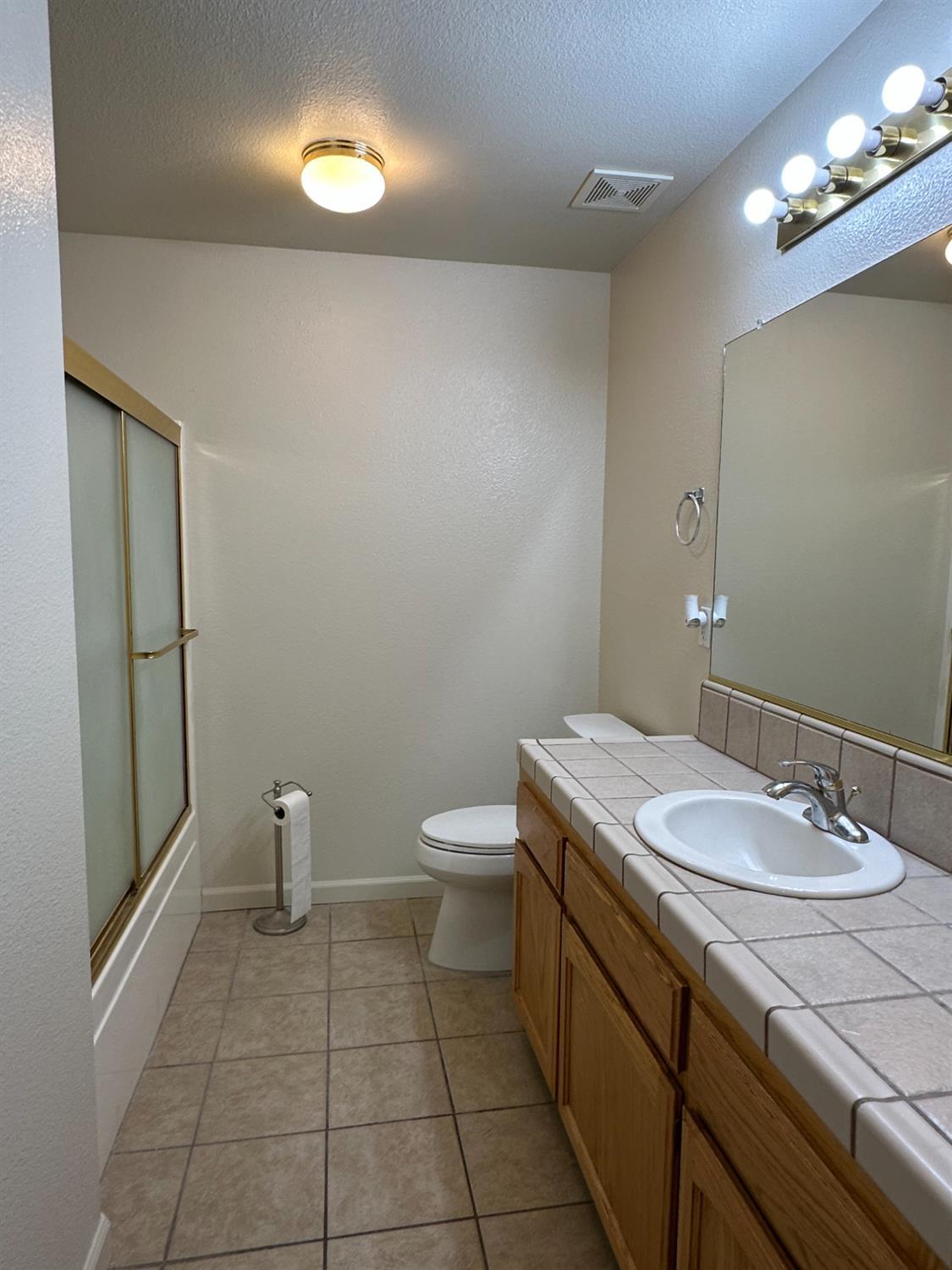 220 South Double Tree Way Madera, CA 93637 - Photo 31 of 69