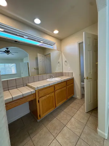 $440,000 | 220 South Double Tree Way, Madera, CA 93637