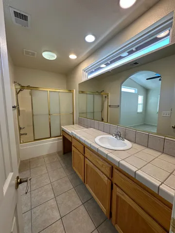 $440,000 | 220 South Double Tree Way, Madera, CA 93637