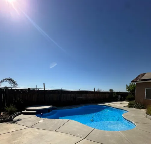 $440,000 | 220 South Double Tree Way, Madera, CA 93637
