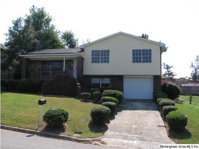 1705 Castleberry Way Birmingham, AL 35214 - Photo 2 of 22
