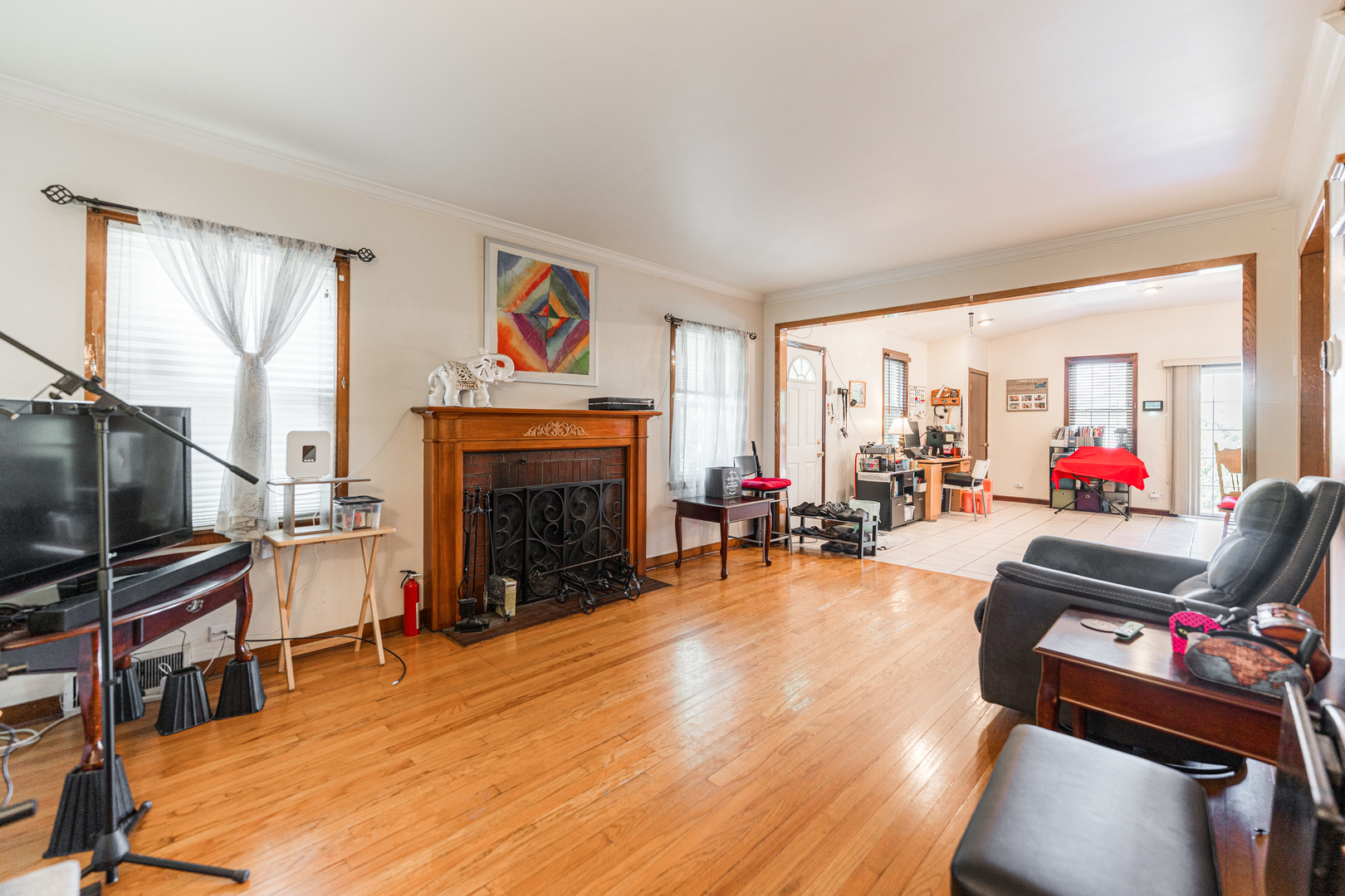 29 Oak Ridge Avenue Hillside, IL 60162 - Photo 3 of 30 Gallery Image 3