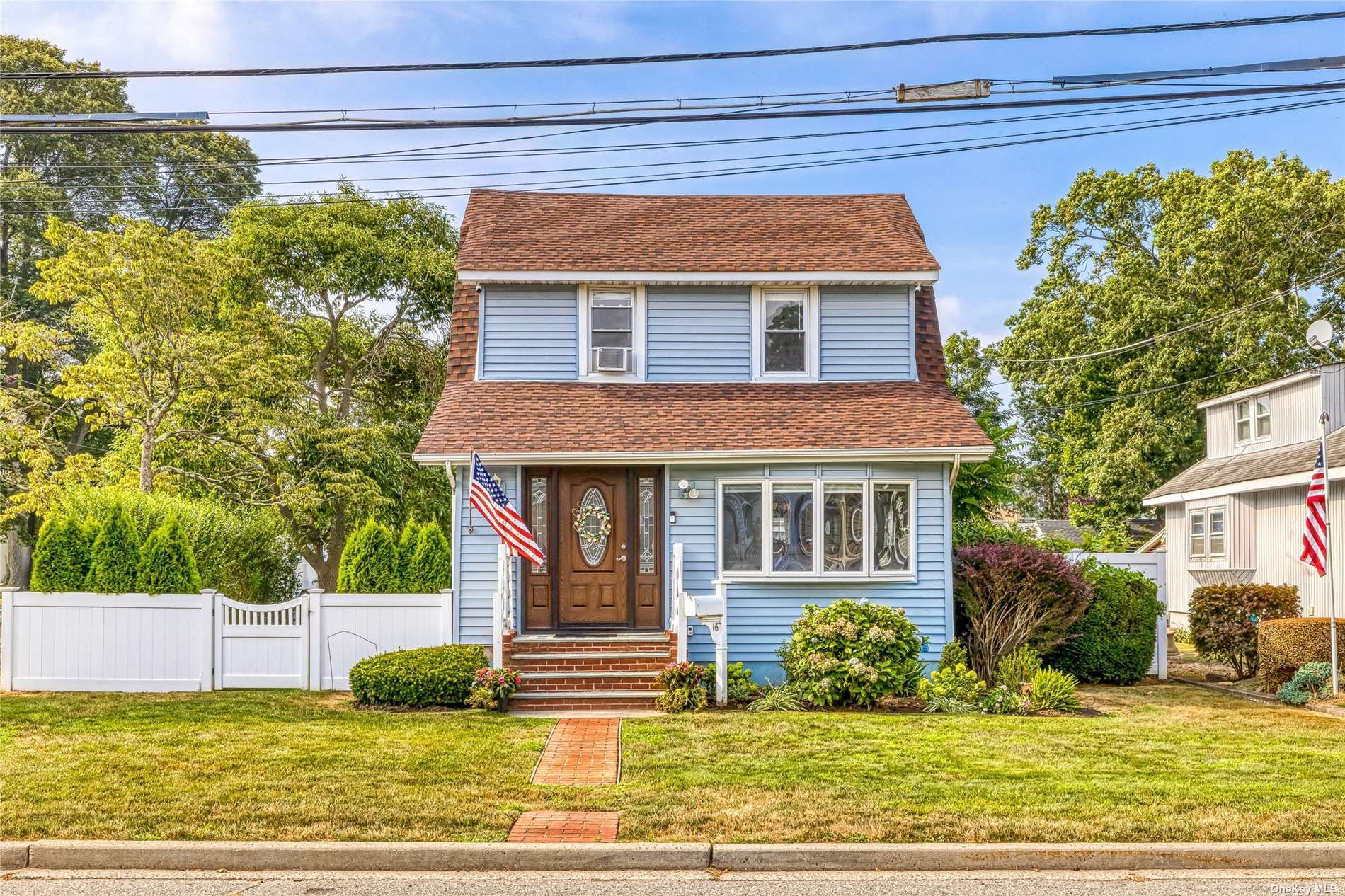 16 Marlboro Place, Bellmore, NY 11710 Compass