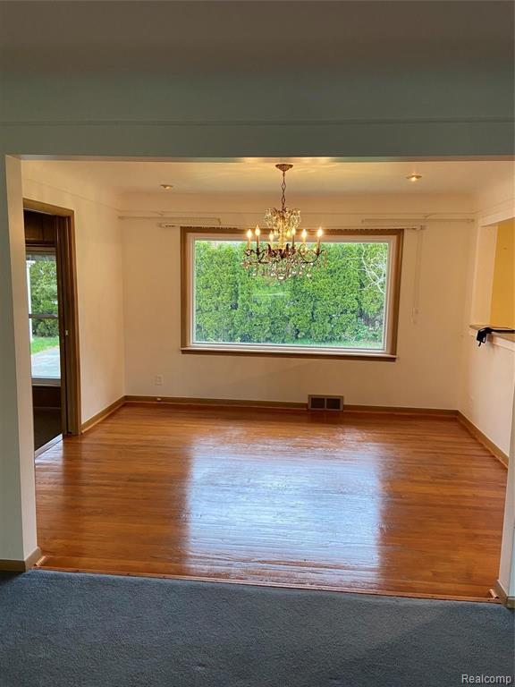 774 Fairford Road Grosse Pointe Woods, MI 48236 - Photo 3 of 22