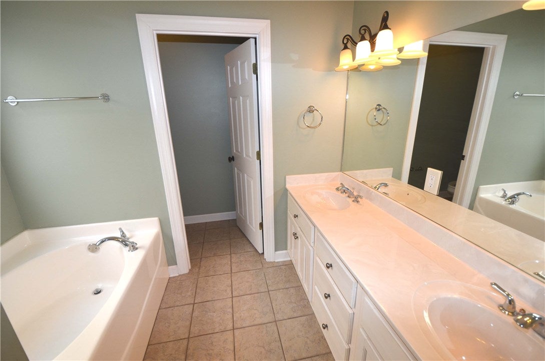 1864 Coopers Pond Road Auburn, AL 36830 - Photo 16 of 26 Gallery Image 16