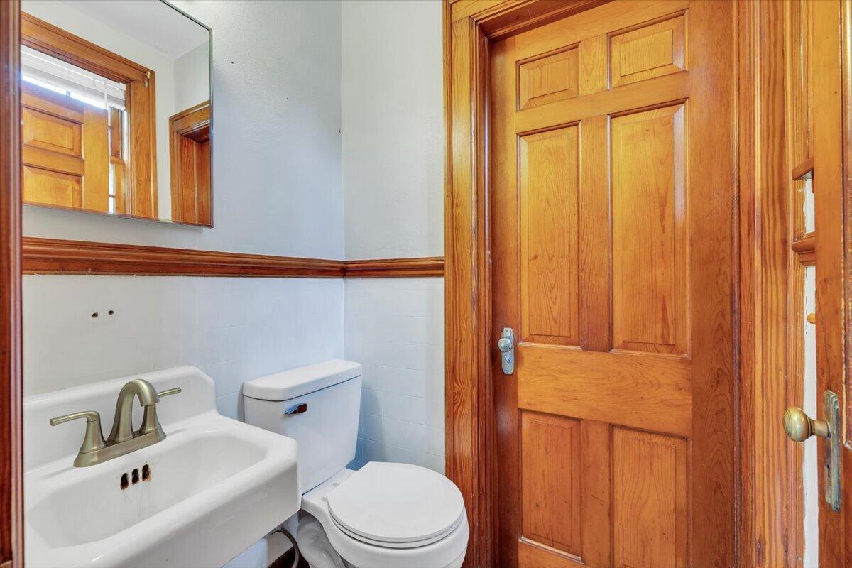 408 Liberty Road Northeast Roanoke, VA 24012 - Photo 17 of 37 17-MIB04203