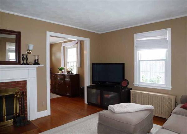 34 Audubon Street Springfield, MA 01108 - Photo 5 of 30