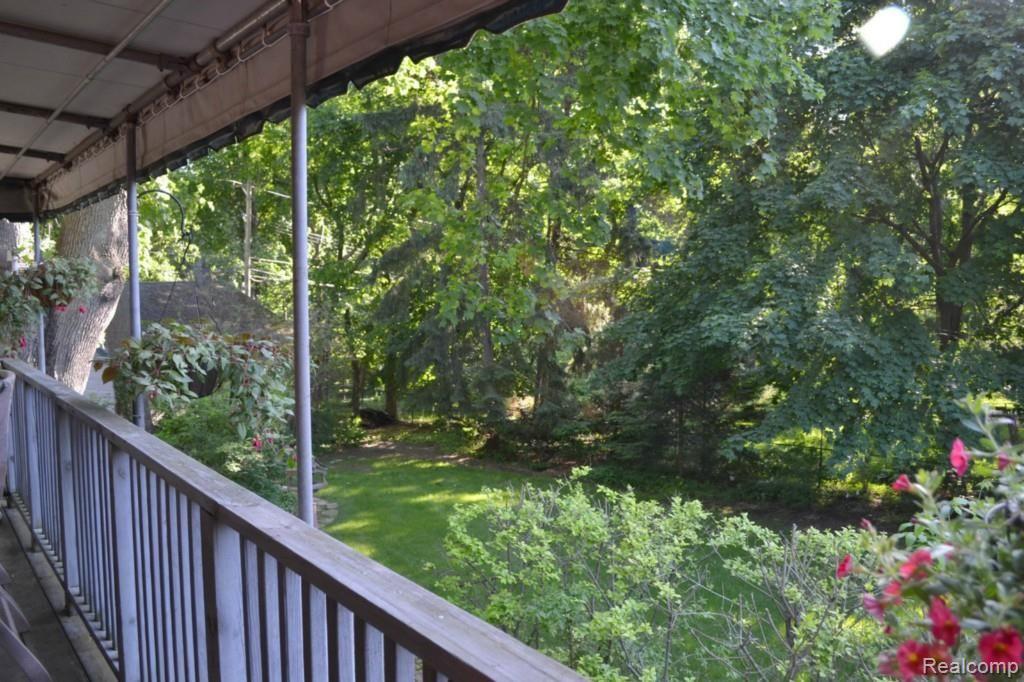 952 Southfield Road Birmingham, MI 48009 - Photo 14 of 25 aa d Rear Deck DSC_7546.jpg