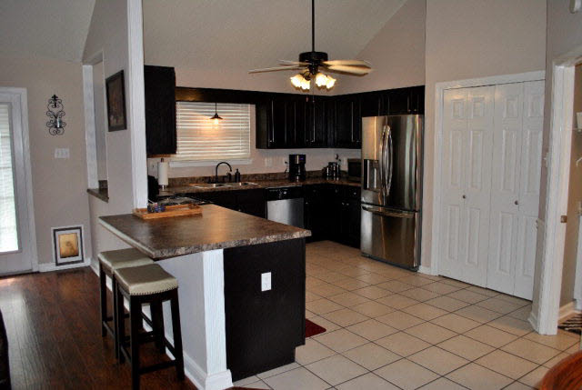 7060 Highpointe Place West Daphne, AL 36527 - Photo 2 of 29 Kitchen