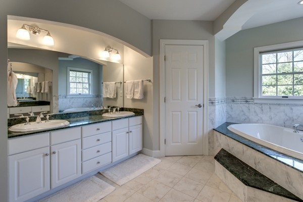 4 MacIntosh Road Westford, MA 01886 - Photo 20 of 30 Gallery Image 20
