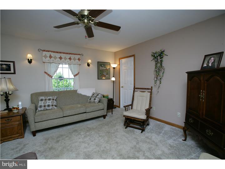 220 East Cohawkin Road Mickleton, NJ 08056 - Photo 5 of 25 Living Room