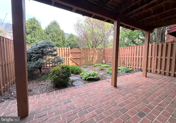 $3,800 | 2035 Madrillon Springs Court, Vienna, VA 22182