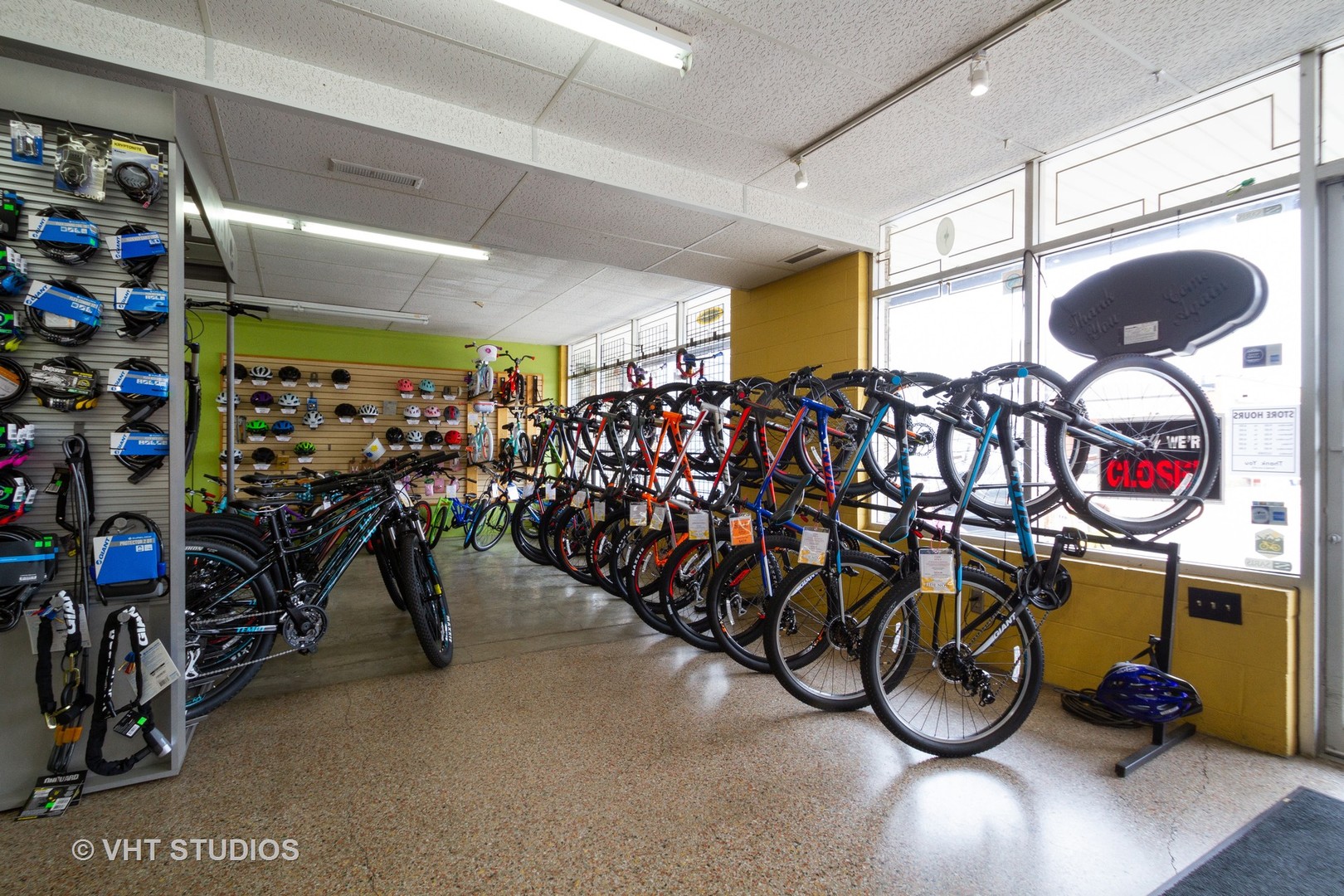 514 Windsor Road Loves Park, IL 61111 - Photo 31 of 33 a view of a room with gym equipment