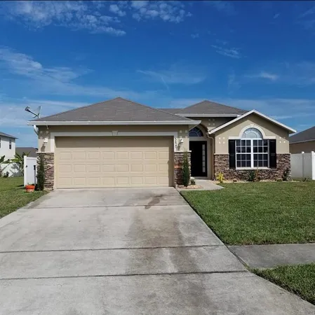 $2,300 | 5620 Sycamore Canyon Drive, Kissimmee, FL 34758