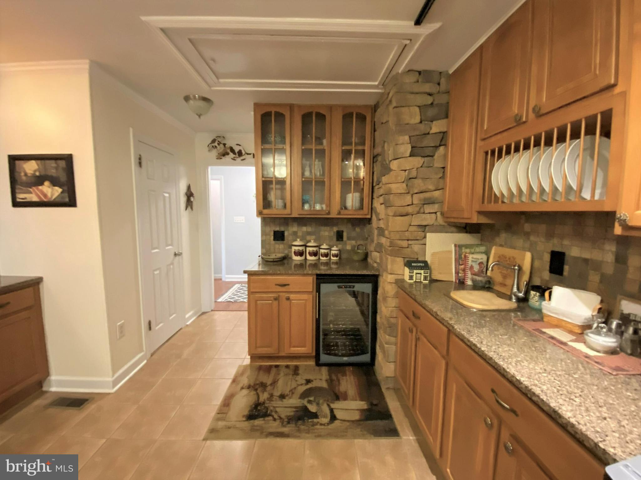 1047 Braddock Road Cumberland, MD 21502 - Photo 5 of 43 Gallery Image 5