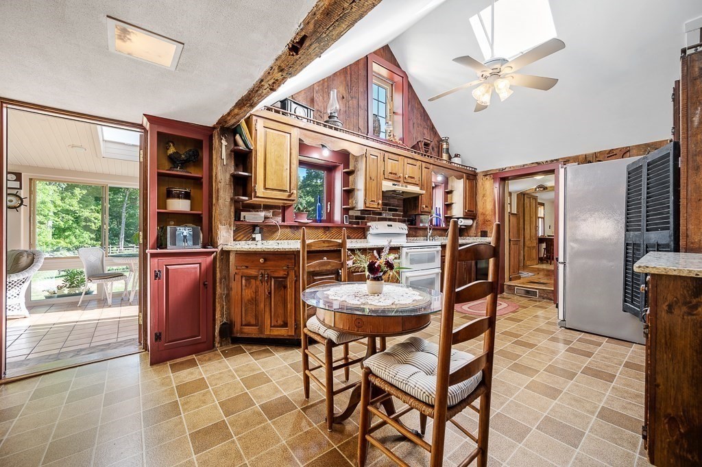 9 George Street Mendon, MA 01756 - Photo 6 of 42