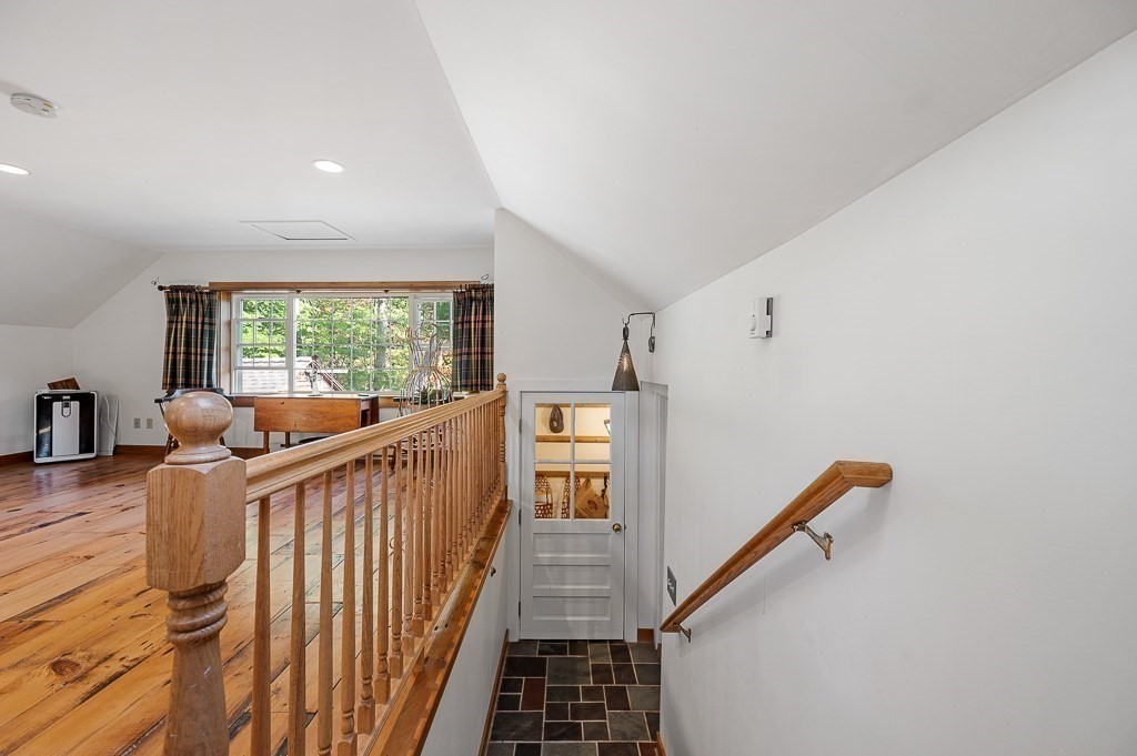 9 George Street Mendon, MA 01756 - Photo 10 of 42