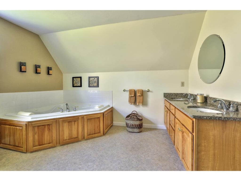 10 Long Meadow Road Windham, NH 03087 - Photo 28 of 36