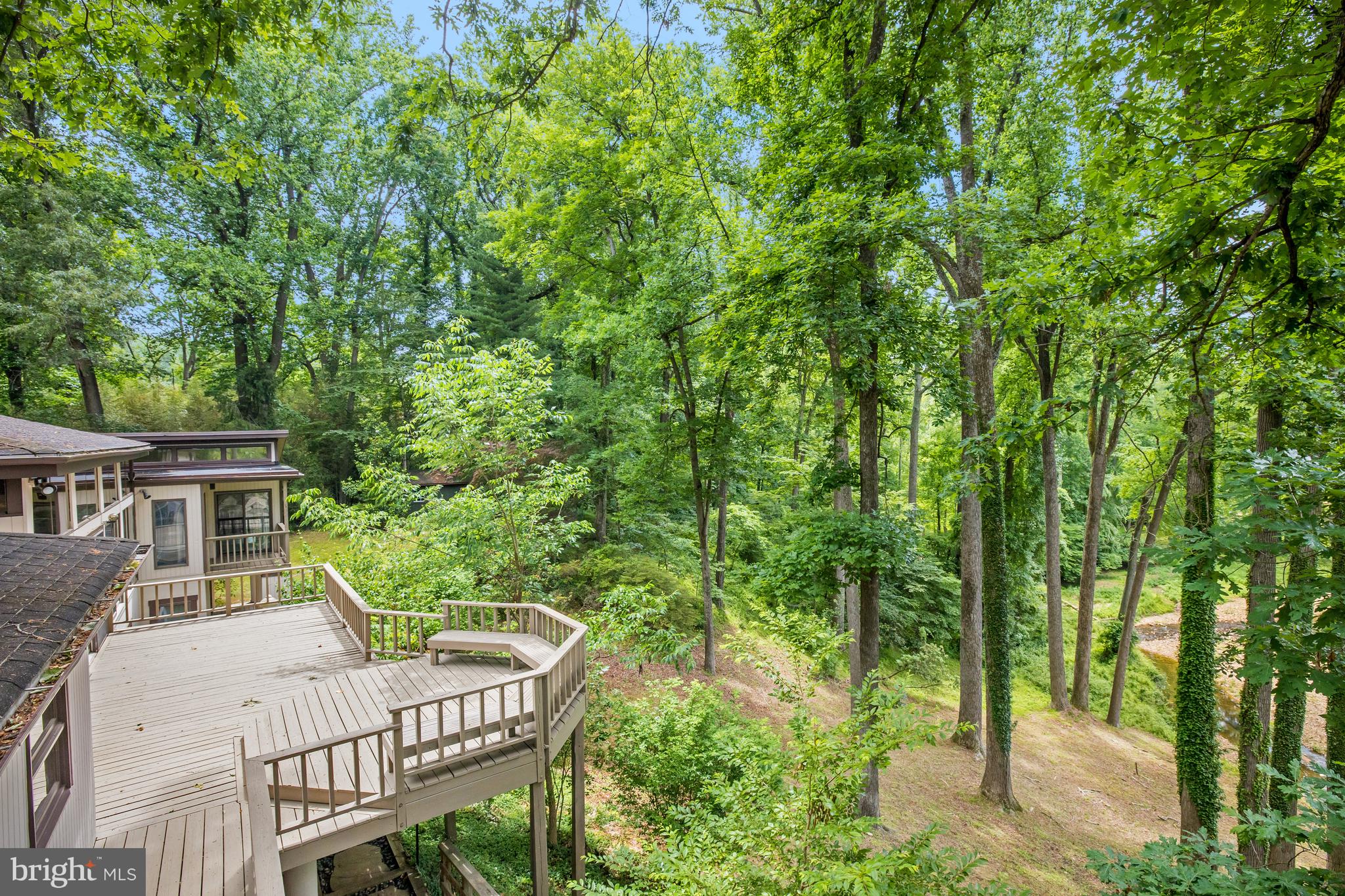 989 Saigon Road McLean, VA 22102 - Photo 4 of 55 Exterior - Deck Views