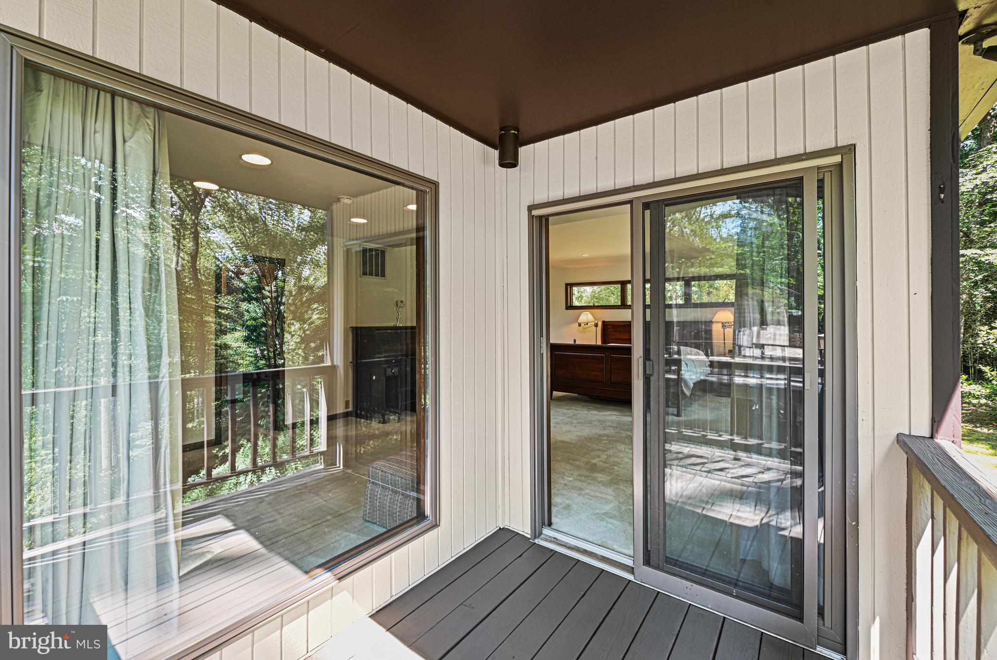 989 Saigon Road McLean, VA 22102 - Photo 42 of 55 Exterior - Primary Bedroom Deck