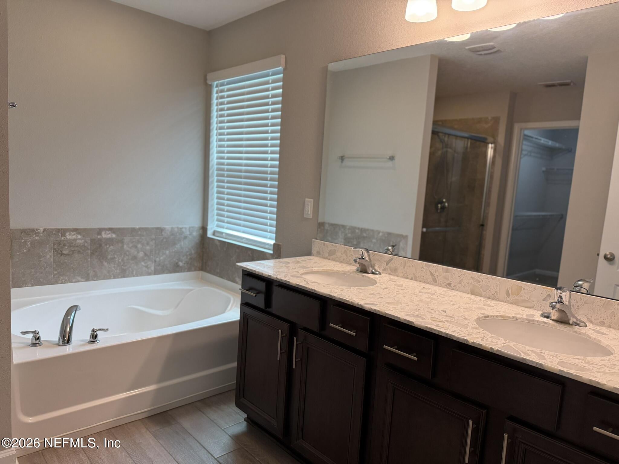 7713 Island Fox Road Jacksonville, FL 32222 - Photo 12 of 21 Primary bathroom