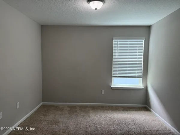 $2,200 | 7713 Island Fox Road, Jacksonville, FL 32222
