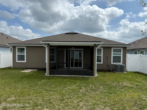 $2,200 | 7713 Island Fox Road, Jacksonville, FL 32222
