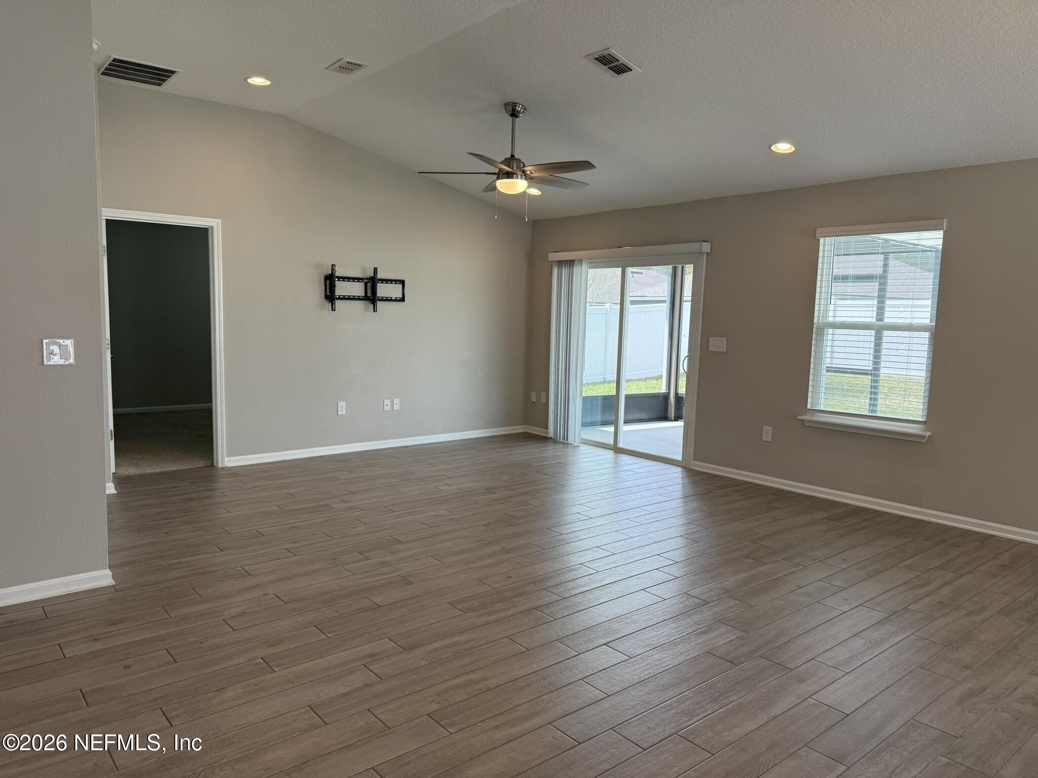 7713 Island Fox Road Jacksonville, FL 32222 - Photo 3 of 21 Living area