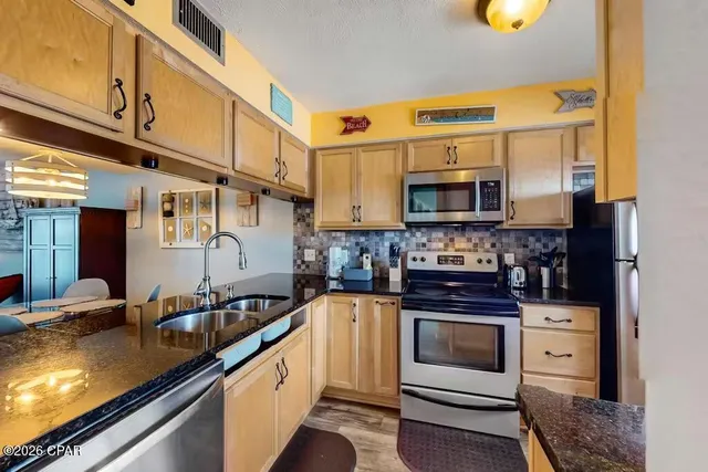 $1,800 | 8013 Beach Drive, Panama City Beach, FL 32408