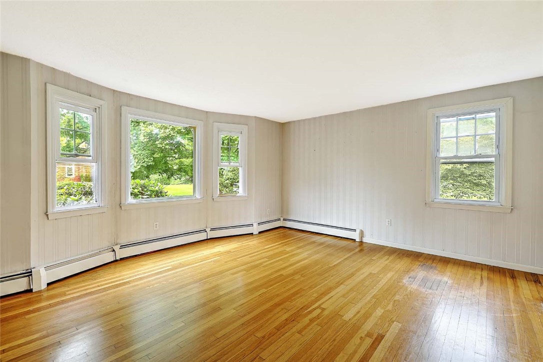 3 Pinetop Road Barrington, RI 02806 - Photo 15 of 45