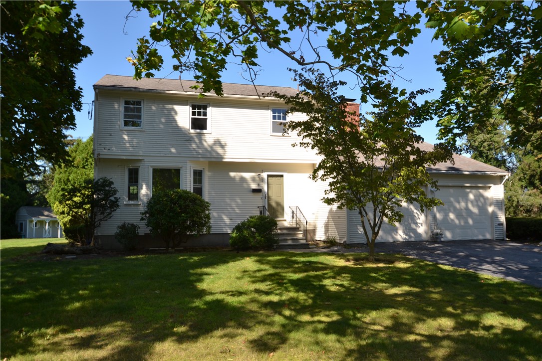 3 Pinetop Road Barrington, RI 02806 - Photo 2 of 45