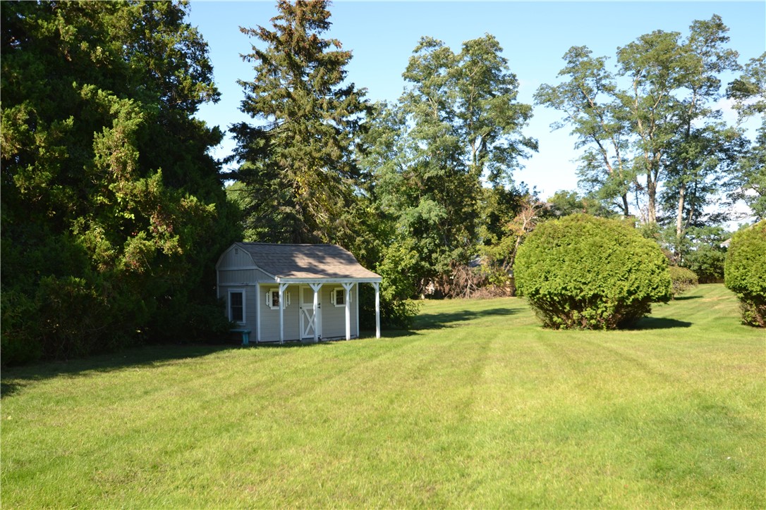 3 Pinetop Road Barrington, RI 02806 - Photo 4 of 45