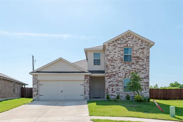 $2,895 | 1900 Smokey Mountain Drive, Lancaster, TX 75146