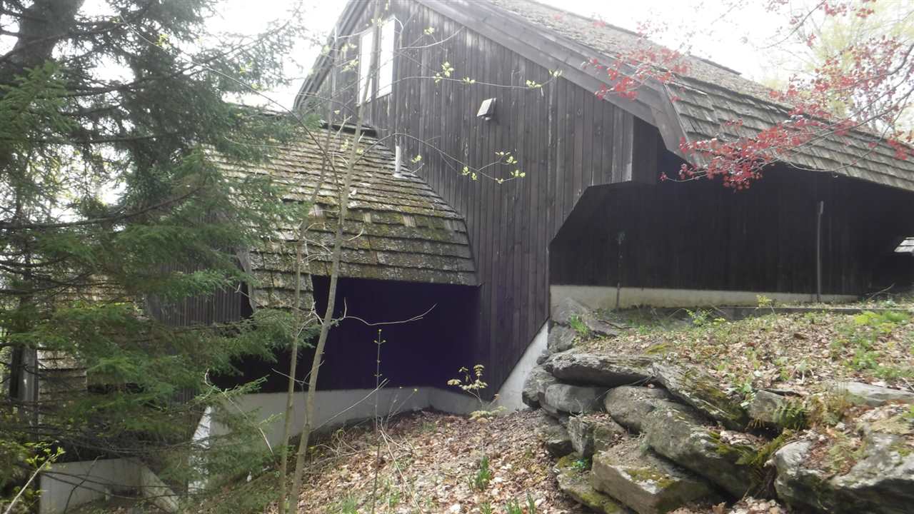 353 Peregrine Road Plymouth, VT 05056 - Photo 2 of 37 Gallery Image 2