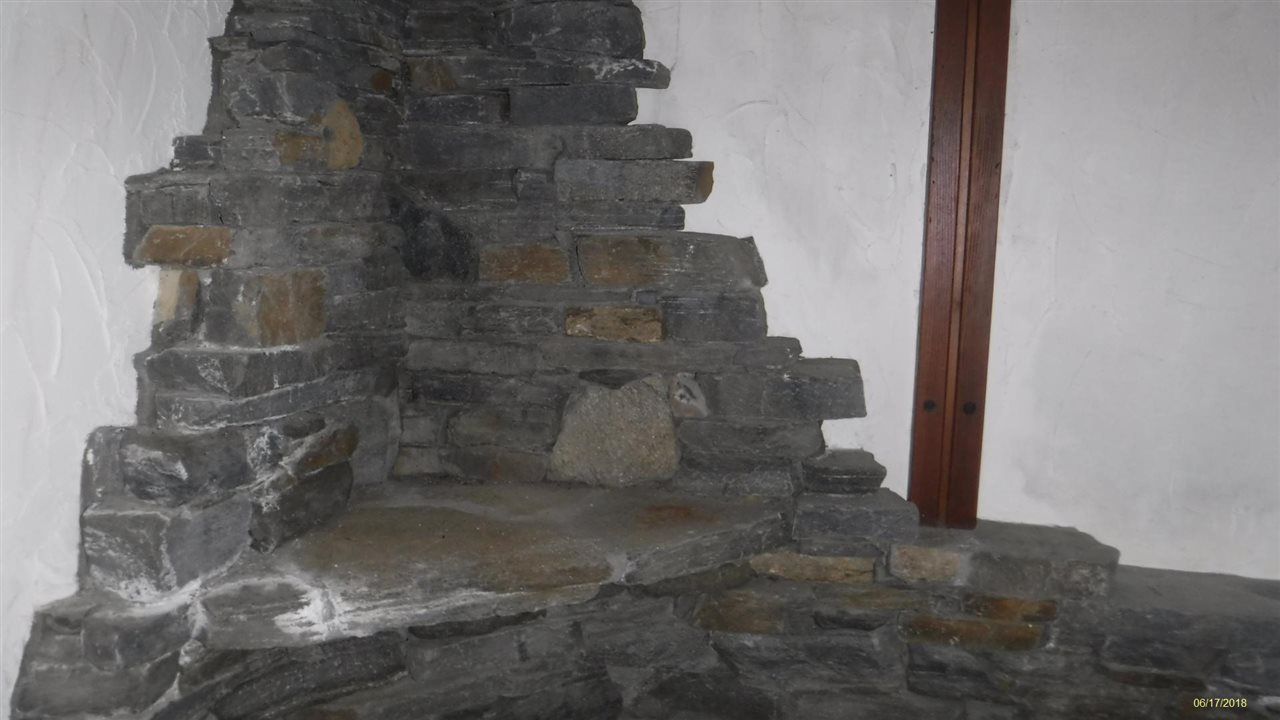 353 Peregrine Road Plymouth, VT 05056 - Photo 11 of 37 Gallery Image 11